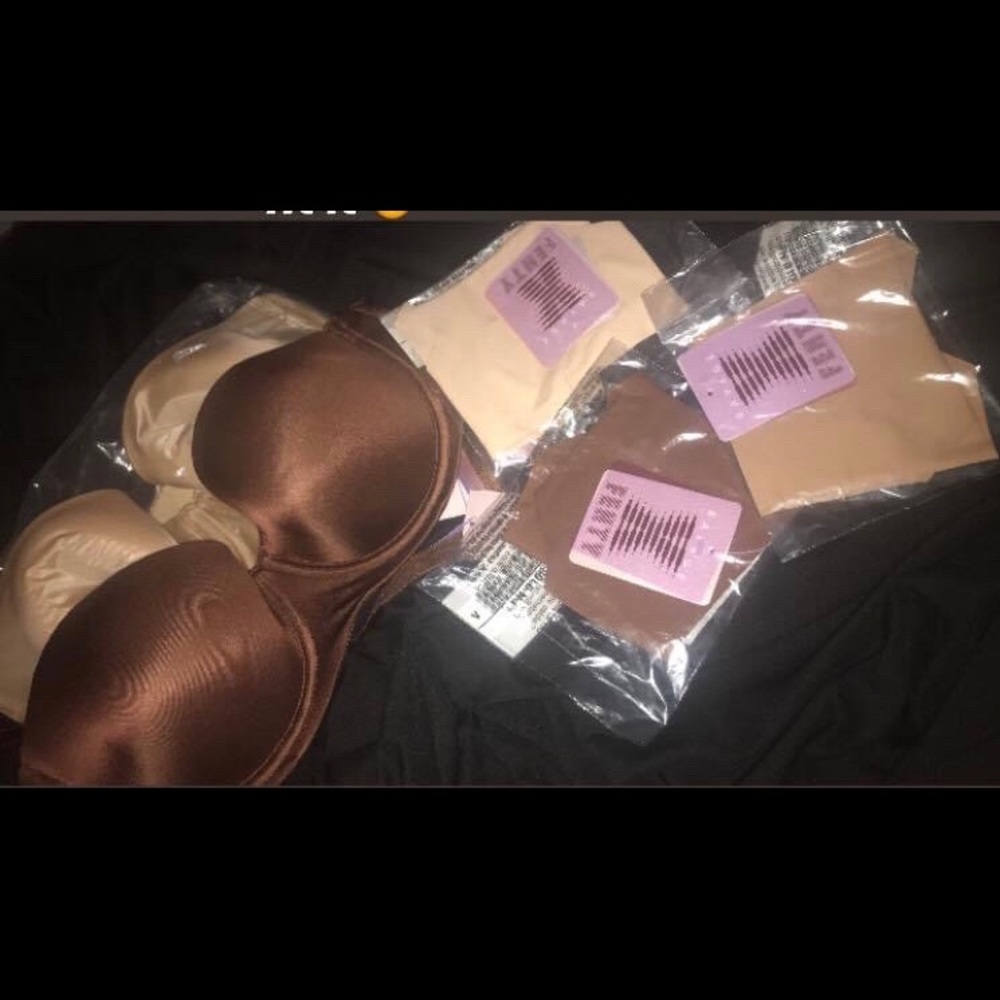 32DD SAVAGEXFENTY BRA & MATCHING UNDERWEAR (S)